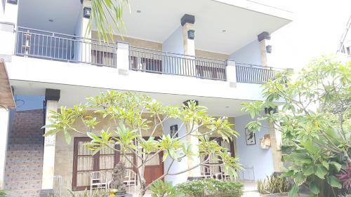 Hostal Koming Guest House