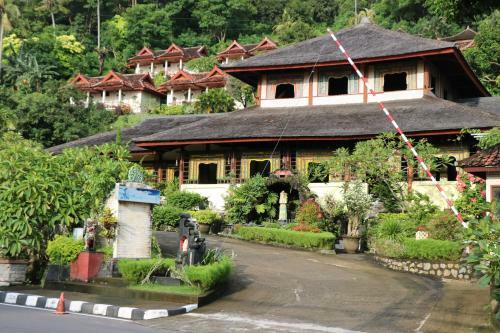 Hotel Puri Bunga Beach Cottages