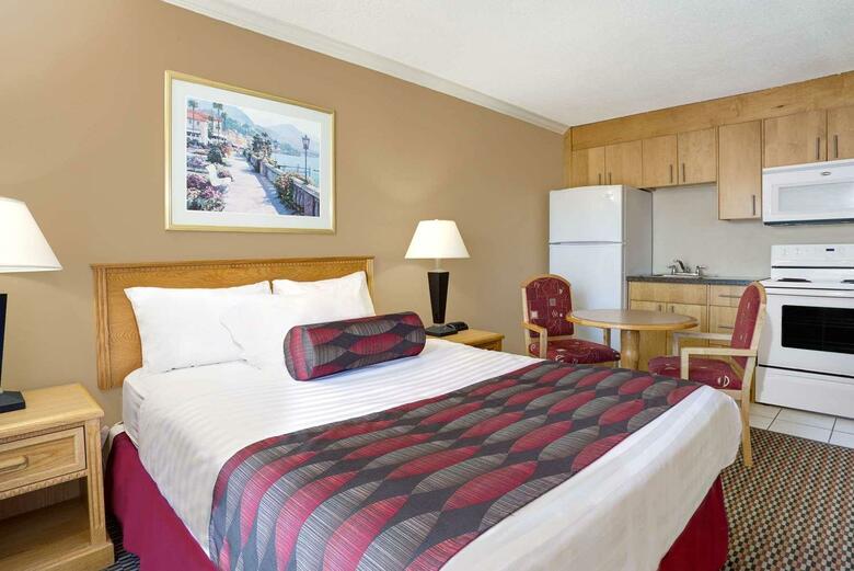 Hotel Ramada Victoria