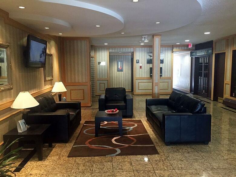 Hotel Ramada Victoria