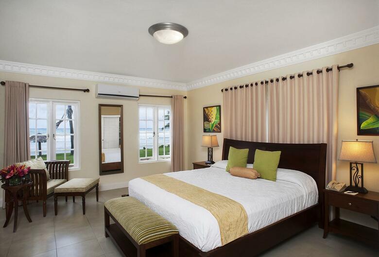 Hotel Half Moon