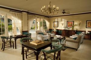 Hotel Sandals Carlyle