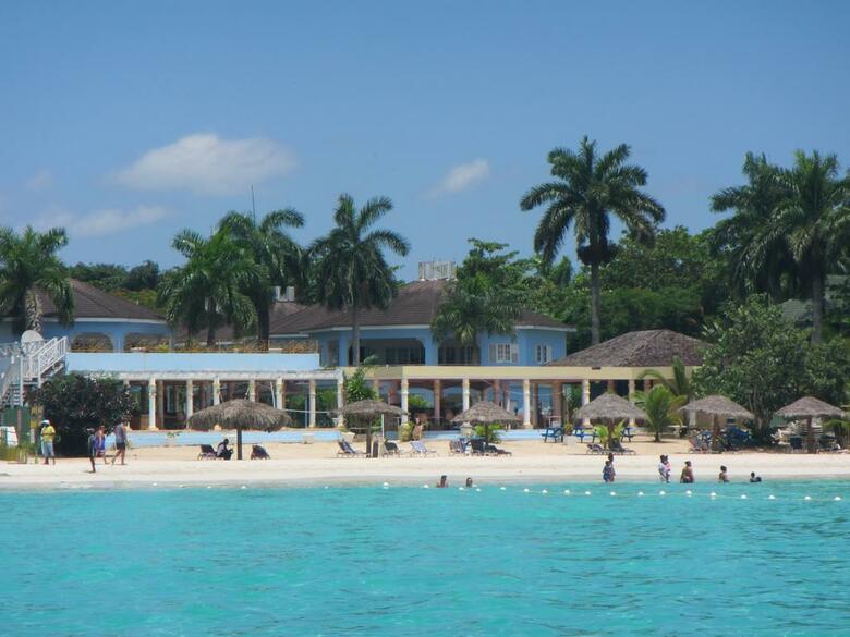 Hotel Beachcomber Club