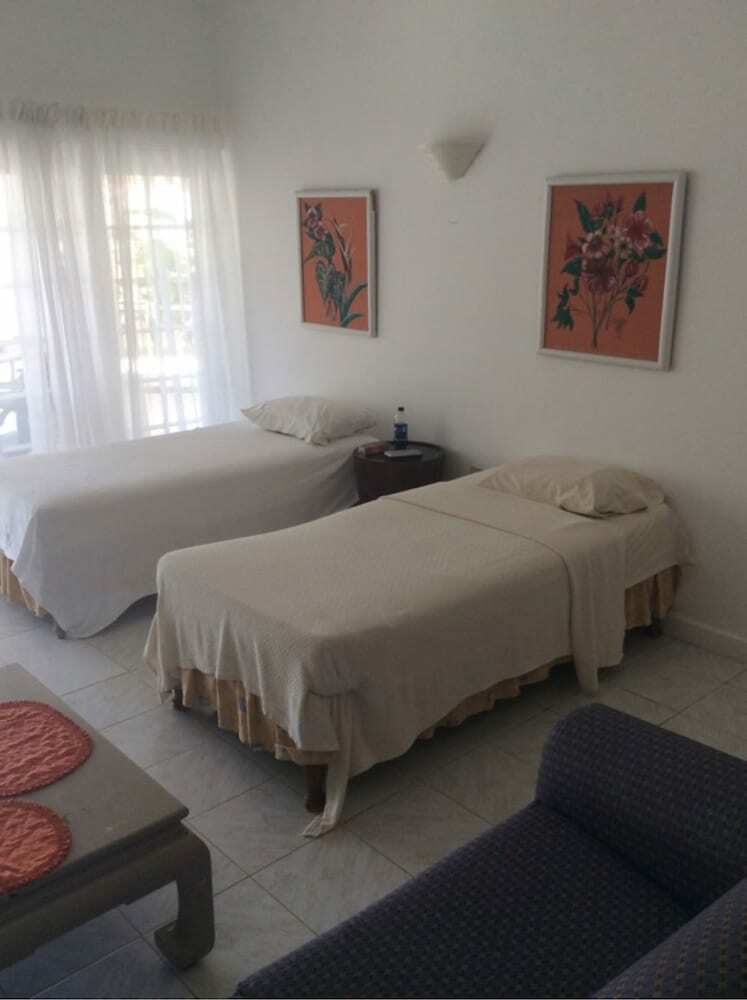 Hotel Beachcomber Club