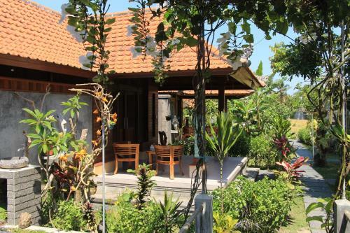 Hostal Nur Guest House