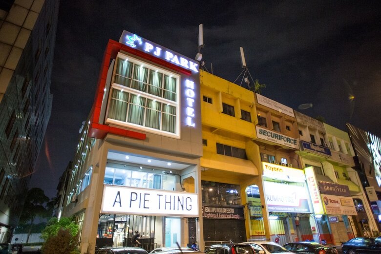 Pj Park Hotel