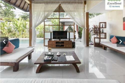 Villa Kamar Madu