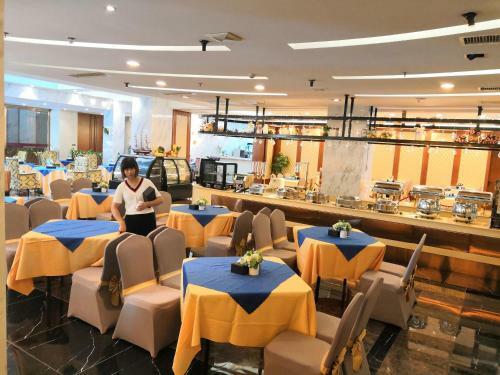 Junyue Hotel