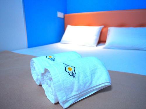 Albergue Milky Coat & Sunny Side