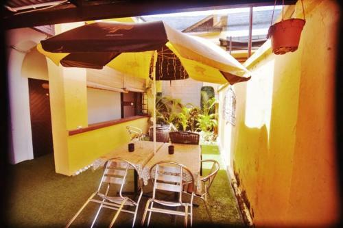 Hostal Heritage Sixteen