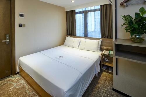 Yingshang Jinyi Hotel - Dade Road Branch