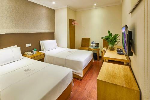 Yingshang Jinyi Hotel - Dade Road Branch