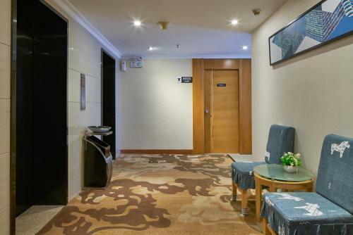 Yingshang Jinyi Hotel - Dade Road Branch