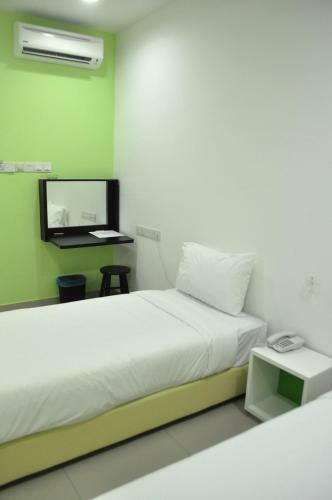 Yy48 Hotel