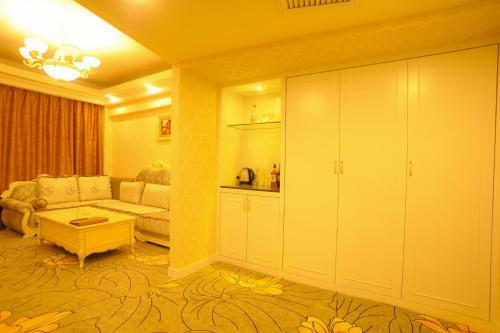 Xiangjiang Hotel