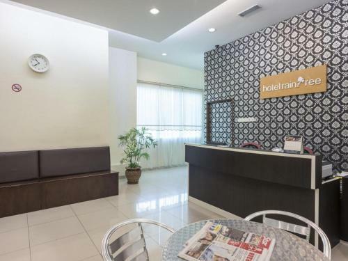 Raintree Hotel