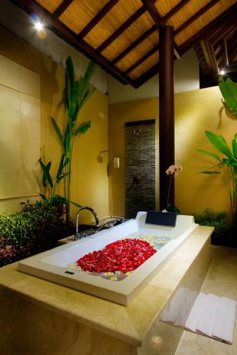 Rc Villas And Spa Bali