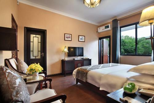 Yu Hill Hotel