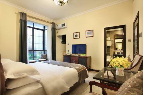 Yu Hill Hotel
