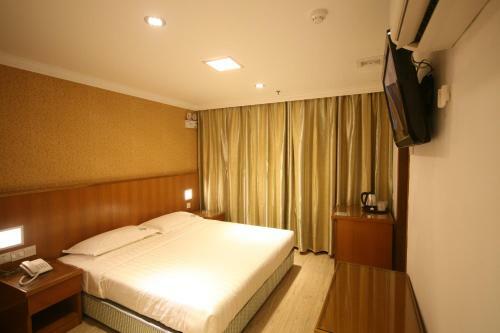 Cardogan Hotel
