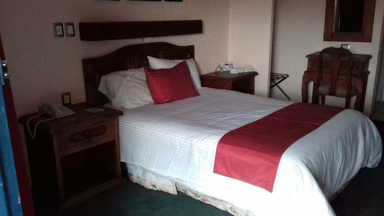 Hotel Los Arcos(.)