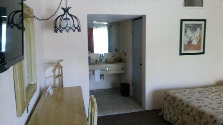 Hotel Los Arcos(.)