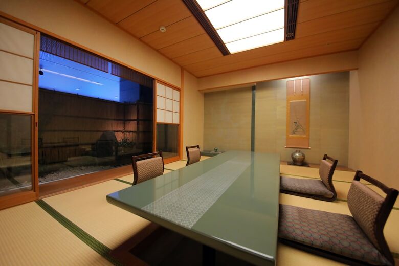 Palace Hotel Tachikawa