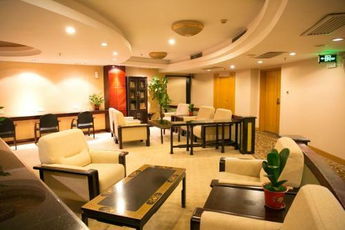 New Pearl River Hotel