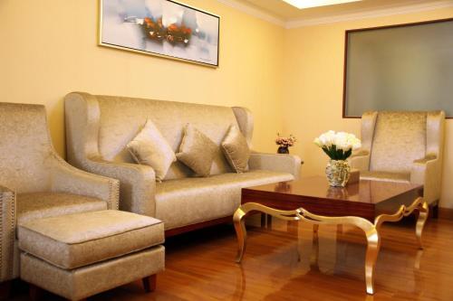 Waifiden Grand Easter International Apartment