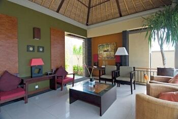 D'alang Alang Villas