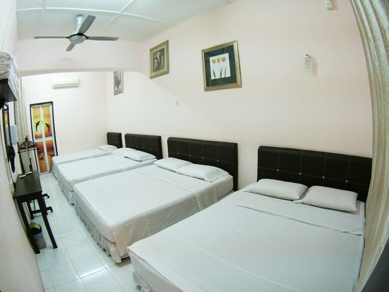 Hostal 39 Guest House