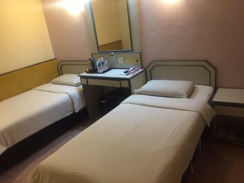 Posada K T Travellers Inn