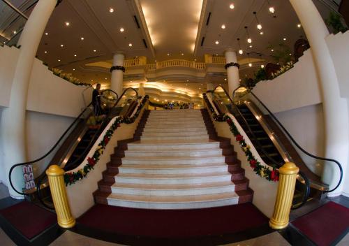 Syeun Hotel Berhad