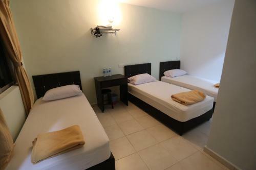 Tengkera Hotel