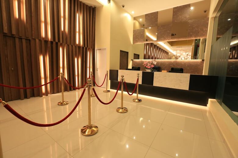 Supreme Hotel