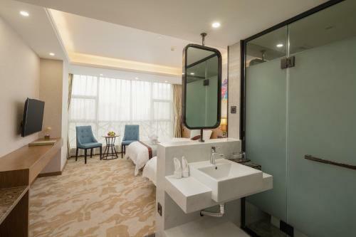 Xinyuan Hot Spring Hotel