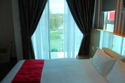 906 Premier Hotel