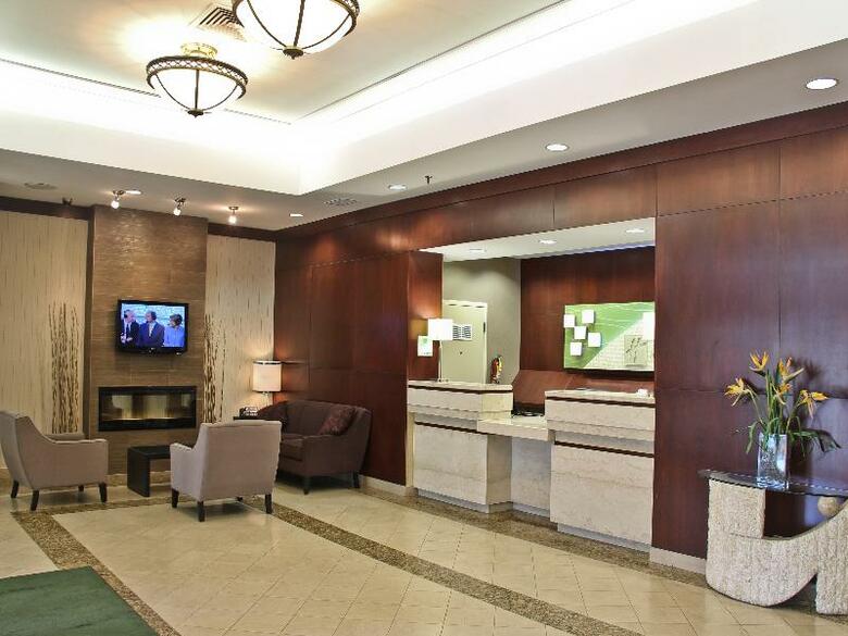 Holiday Inn Hotel & Suites Winnipeg Downtown