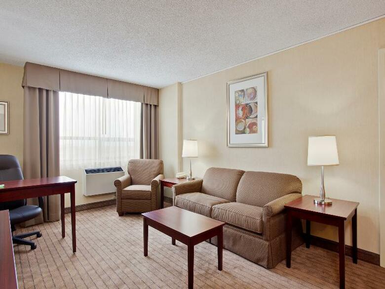 Holiday Inn Hotel & Suites Winnipeg Downtown