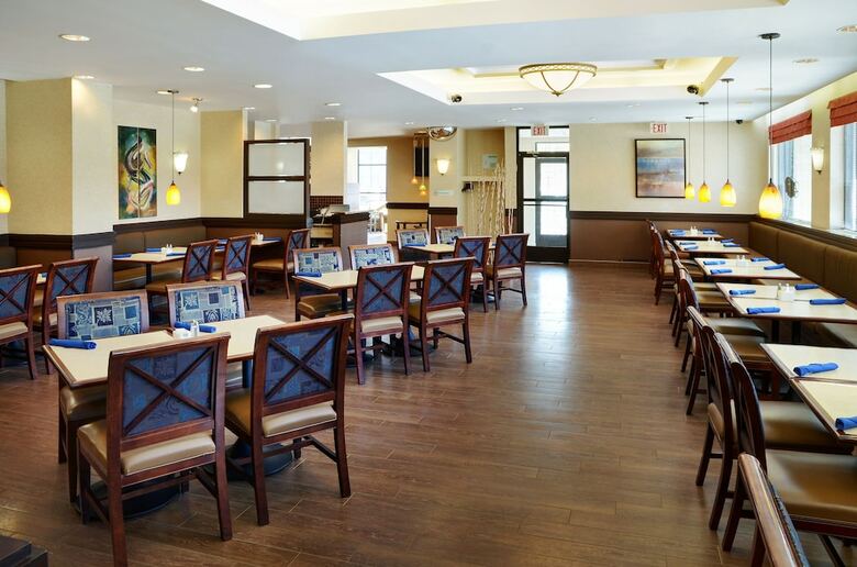 Holiday Inn Hotel & Suites Winnipeg Downtown