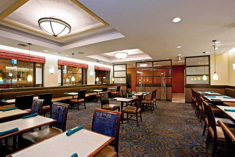 Holiday Inn Hotel & Suites Winnipeg Downtown