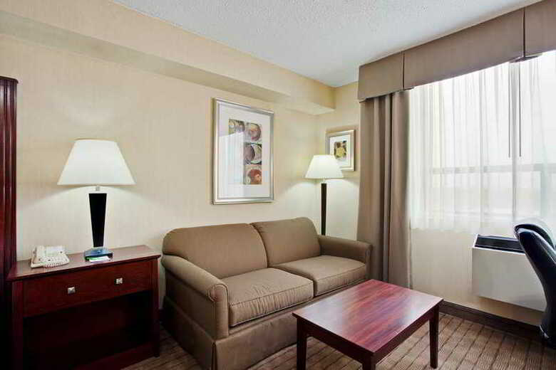 Holiday Inn Hotel & Suites Winnipeg Downtown
