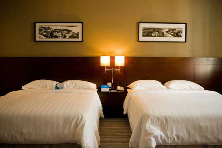 Hotel Sixty3
