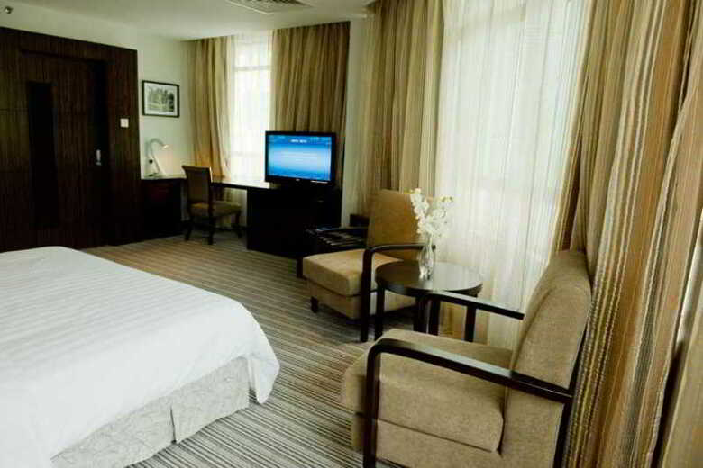 Hotel Sixty3