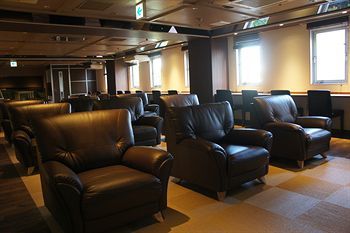 Shinjuku Kuyakusho-mae Capsule Hotel