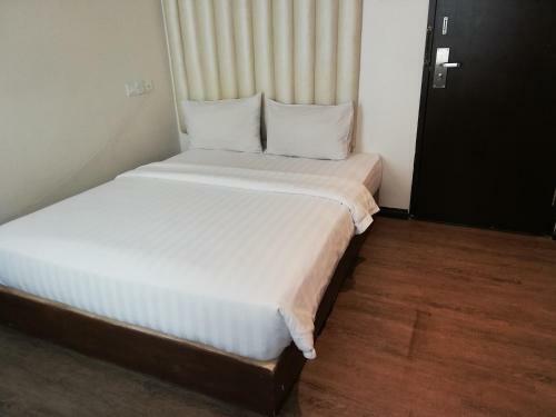 Ease Hotel Sdn Bhd