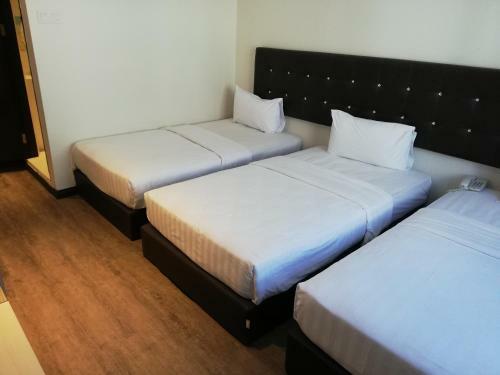 Ease Hotel Sdn Bhd