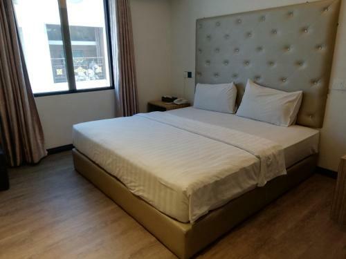 Ease Hotel Sdn Bhd