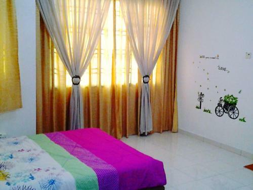 Home2u Holidayhome Bukit Indah 22