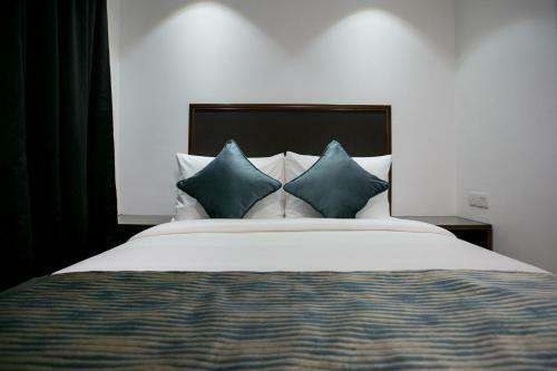 Belllo Hotel Jb Central